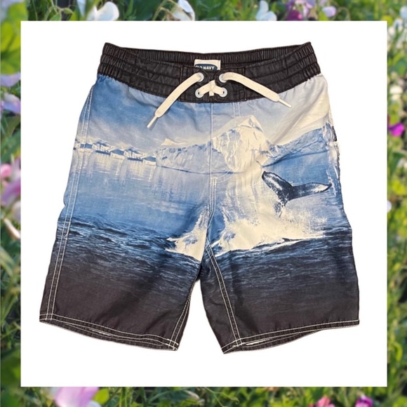 OLD NAVY Boys Swim Trunks Size S 6/7 Whale Print - Picture 1 of 5